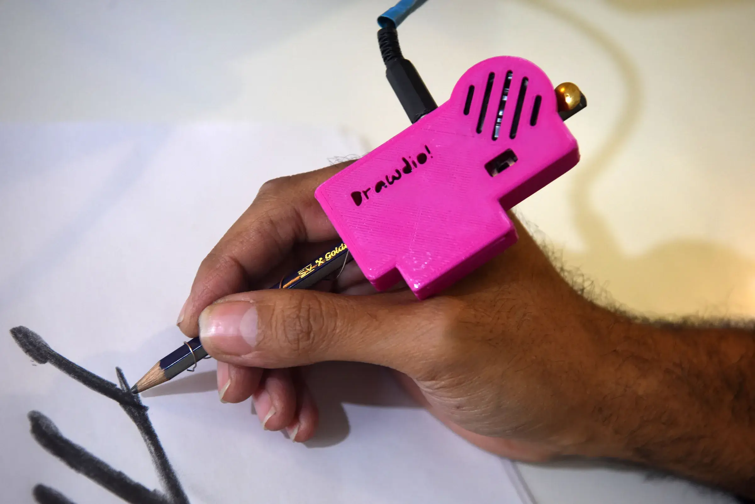 Drawdio de Los Aparatos, instrument électronique utilisant un dessin conducteur