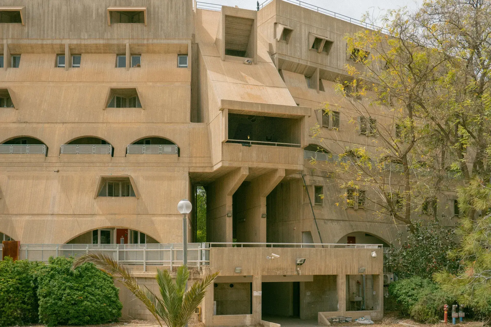 Résidences étudiantes Gimmel de Ram Karmi à l’université Ben-Gurion du Néguev